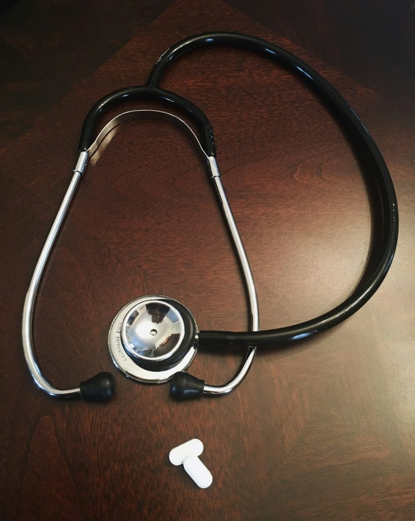 black-stethoscope-iidirmityik